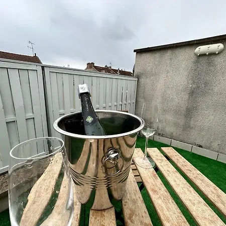아파트 Belin Cool Terrasse Et Parking Proche Centre 랭스