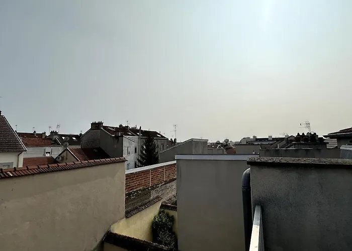 Belin Cool Terrasse Et Parking Proche Centre رانس